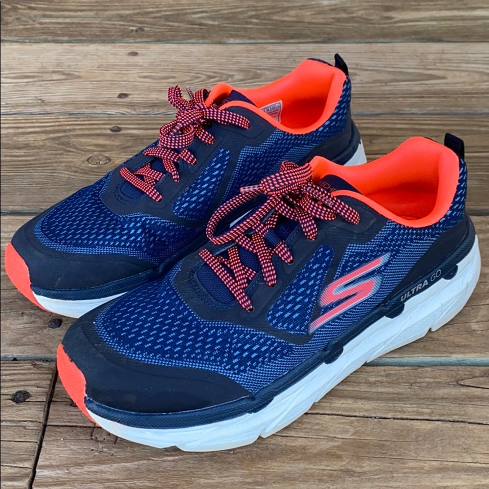 Sketchers Max Cushion premier running shoes